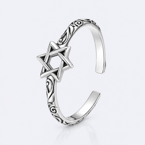 Adjustable Star of David ring in sterling silver, studio photo